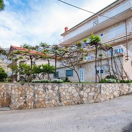 Apartments Ante - 150M From The Sea Duce Ngoại thất bức ảnh